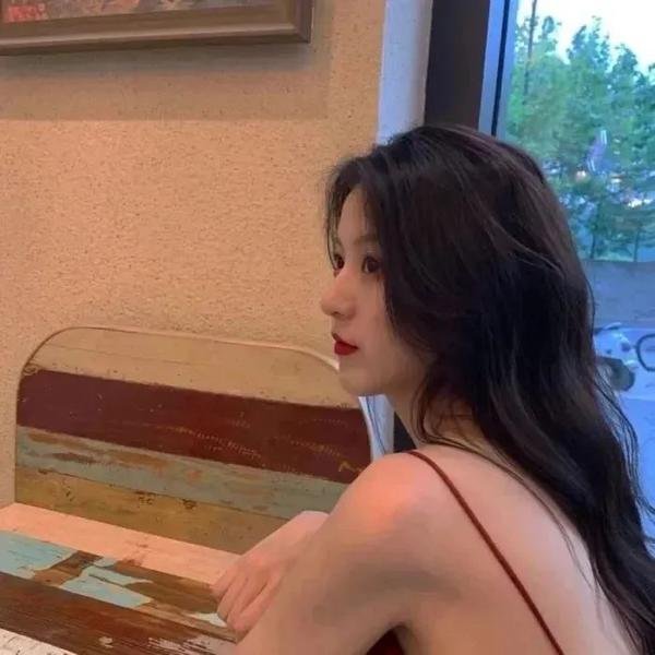 彩礼谈崩后,我转身和千亿首富领证